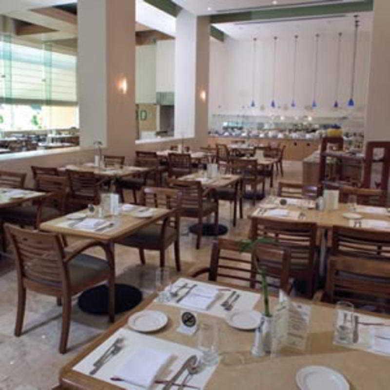 Fiesta Inn Culiacán Restauracja zdjęcie