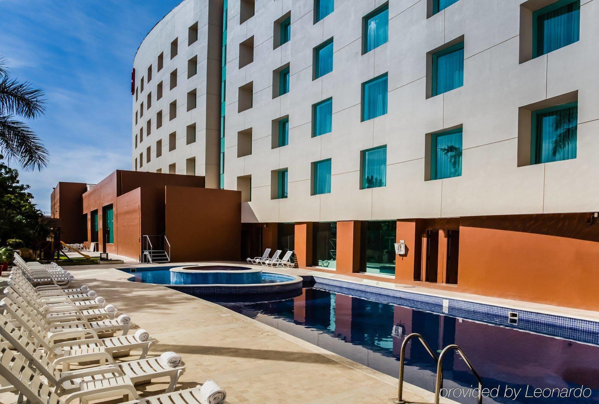 Fiesta Inn Culiacán Zewnętrze zdjęcie
